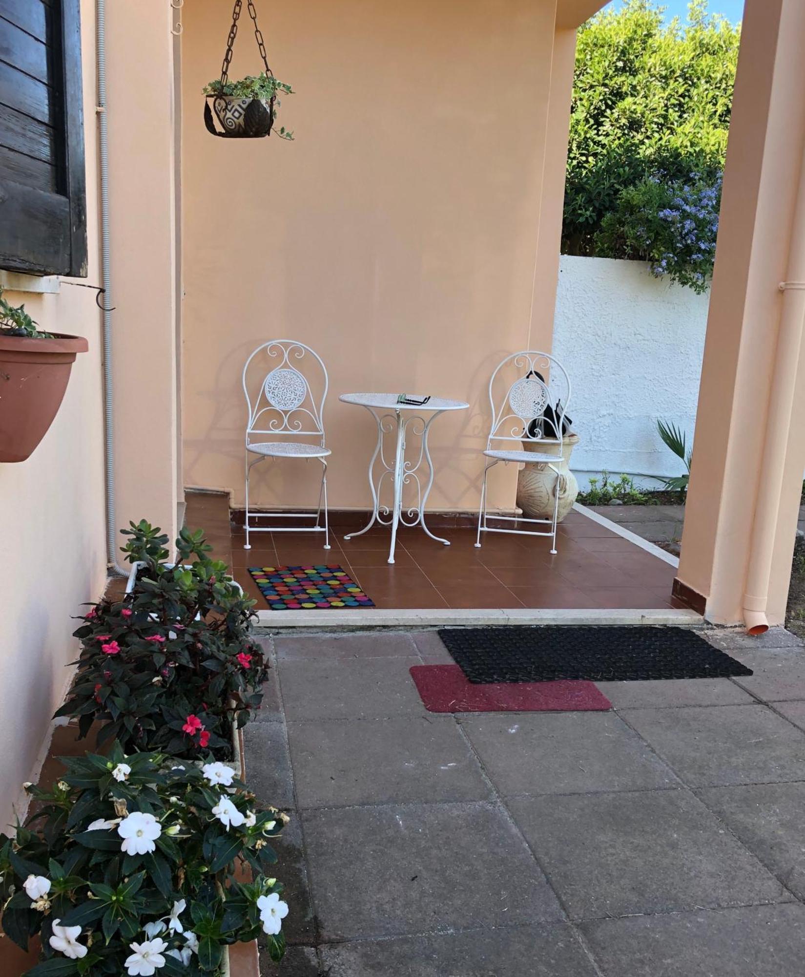 La Lantana Nuova Bed & Breakfast Flumini di Quartu Exterior photo